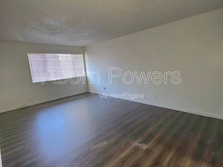 1215 Williams Way #4 — Photo 3