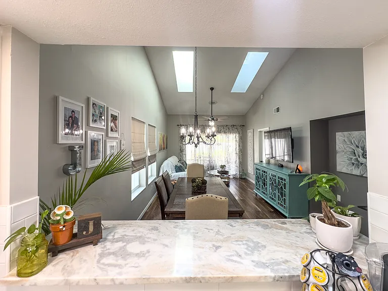 5521 Fairfax St — Photo 11