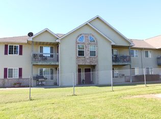 201 Willow Ln APT 3, Theresa, WI 53091
