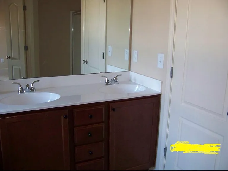 1557 Creek Bend Ln — Photo 8