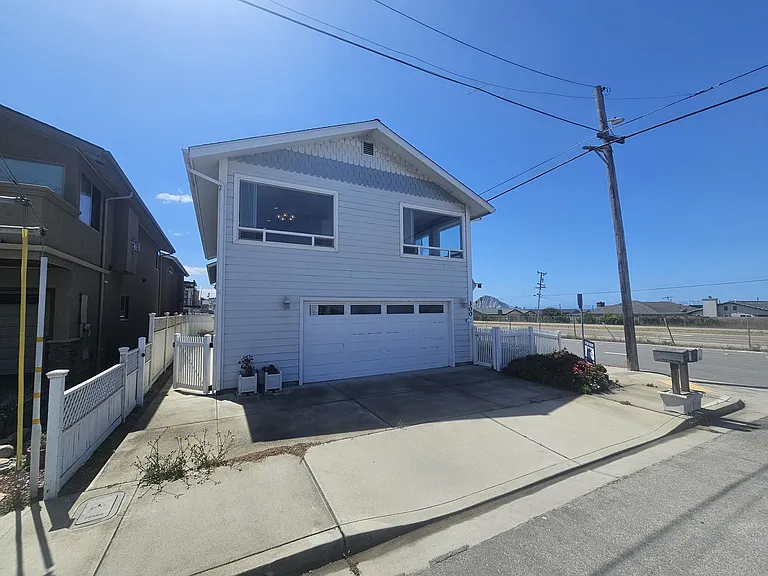 300 Trinidad St — Photo 37