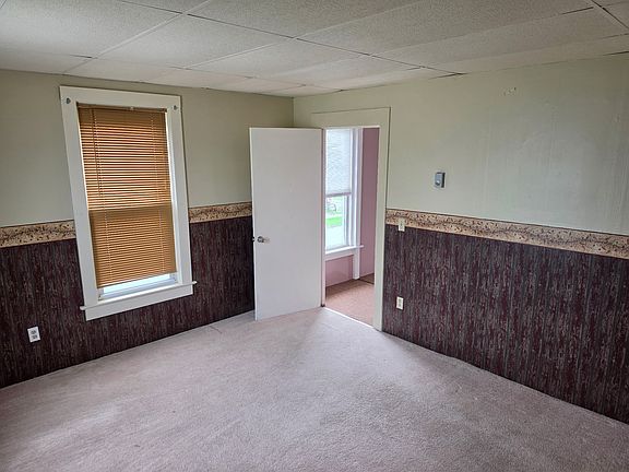 5th image of 429 Sconondoa St #1