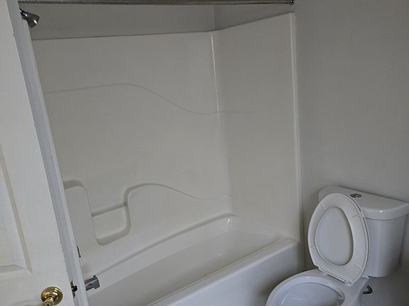 4th image of 163 Burben Way