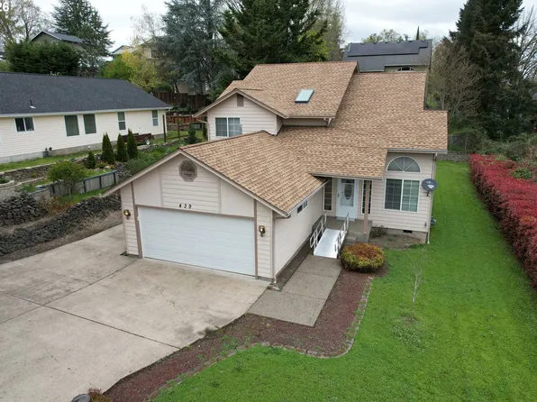 439 Chandler Dr, Roseburg, OR 97471