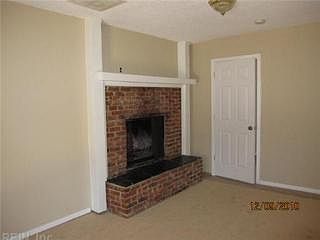 5th image of 725 Northgate Ct