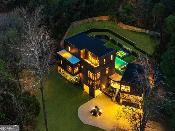 345 Pinecrest Rd NE, Atlanta, GA 30342