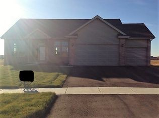 4612 Pagoda Dr, Loves Park, IL 61111