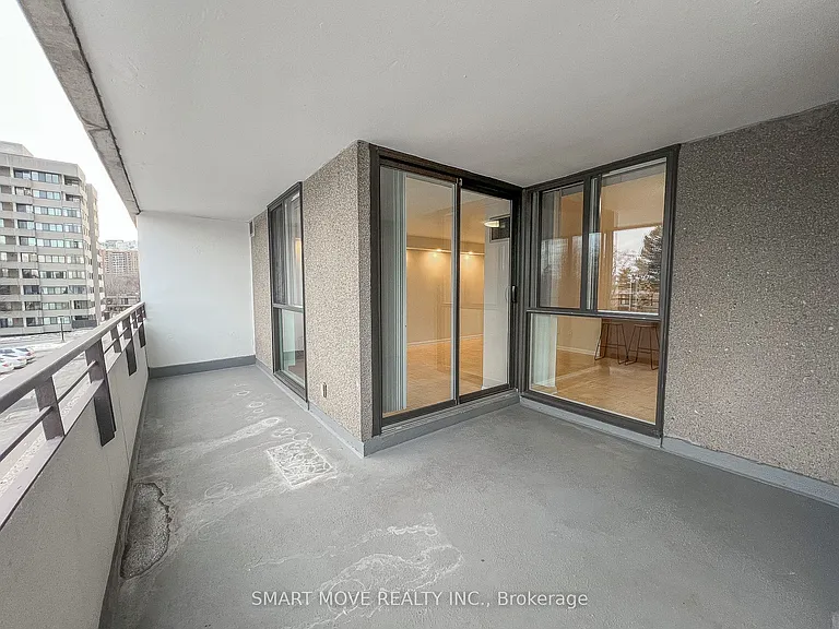 1300 Mississauga Valley Blvd #303 — Photo 18