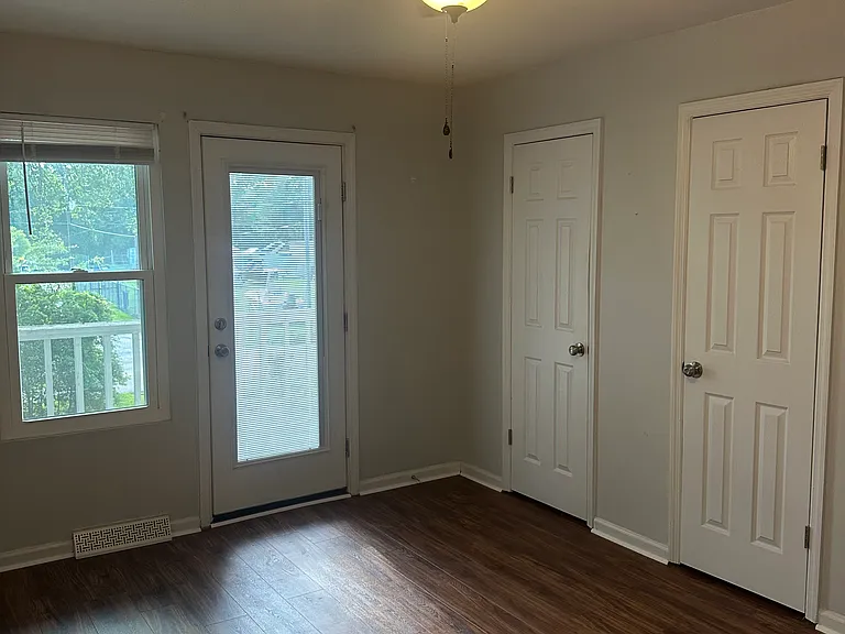290 Fleming Rd #C — Photo 14