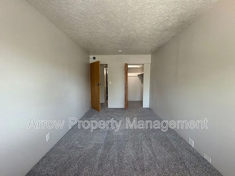 1215 E St #9 — Photo 6