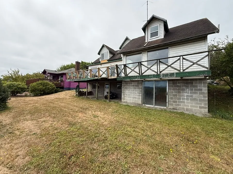 1524 Sheridan Ave