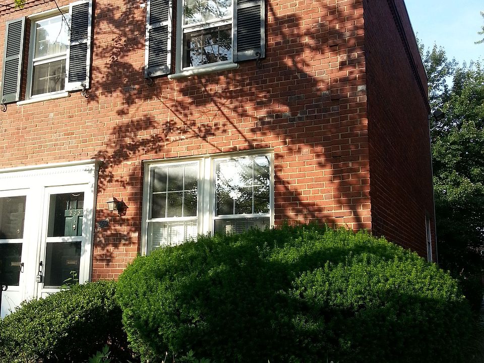 2-level End Unit Condo