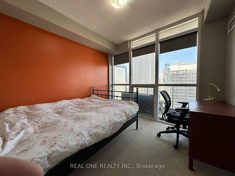 25 Carlton St #2309 — Photo 10