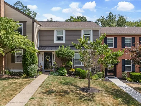 1152 Queens Dr, Coraopolis, PA 15108