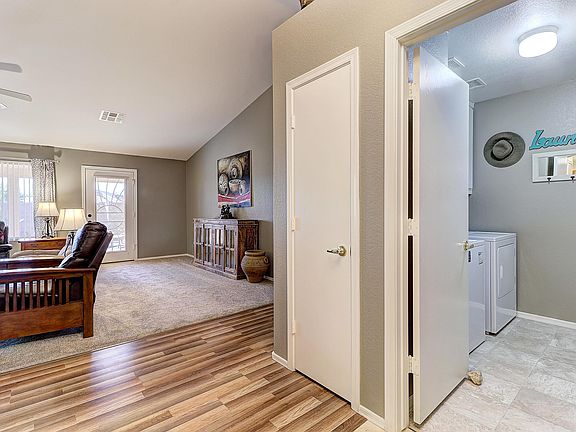 3rd image of 20321 N 108th Ln