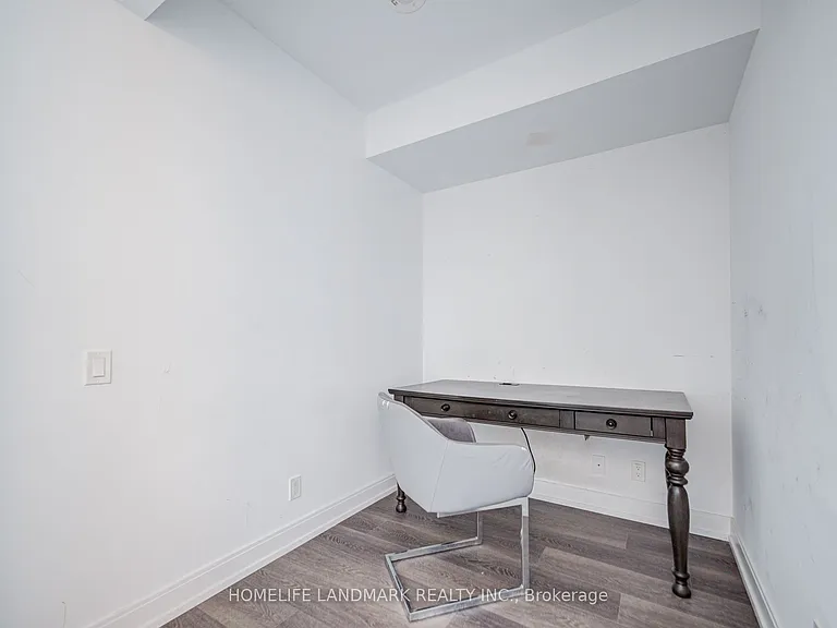 181 Dundas St E #4301 — Photo 10