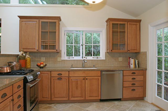 2nd image of 133 Buena Vista Ave