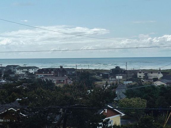 3rd image of 1701 NW Bayshore Dr