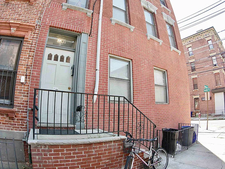 201 Madison St #3N-4 — Photo 26