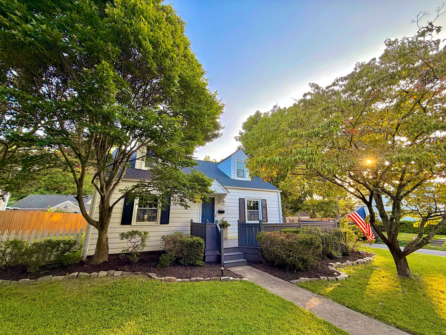 3 bed, 1905 sqft, $3,100 — Photo 1