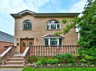 7569 177th St, Fresh Meadows, NY 11366