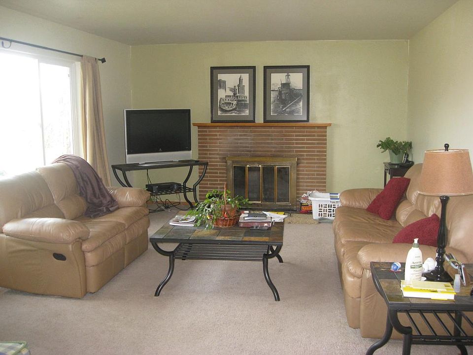 2nd image of 15611 SE 240th St