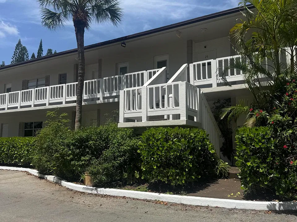 610 SE 2nd Ave #L27