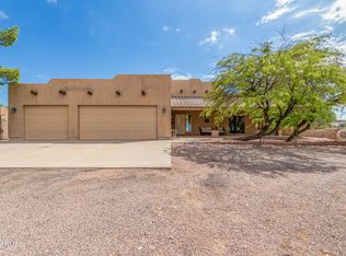 947 N Prospectors Rd, Apache Junction, AZ 85119