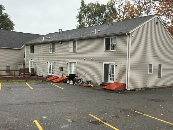 189 Parker St #2, Lowell, MA 01851