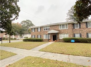 139 E 55th St #D, Savannah, GA 31405