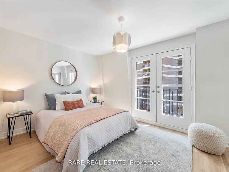 65 Pleasant Blvd — Photo 12