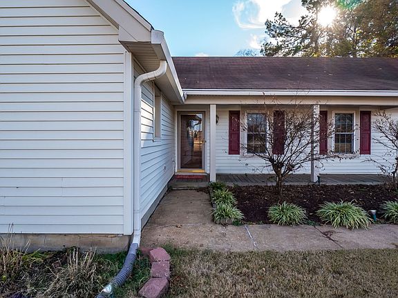 2nd image of 509 Shelton Rd