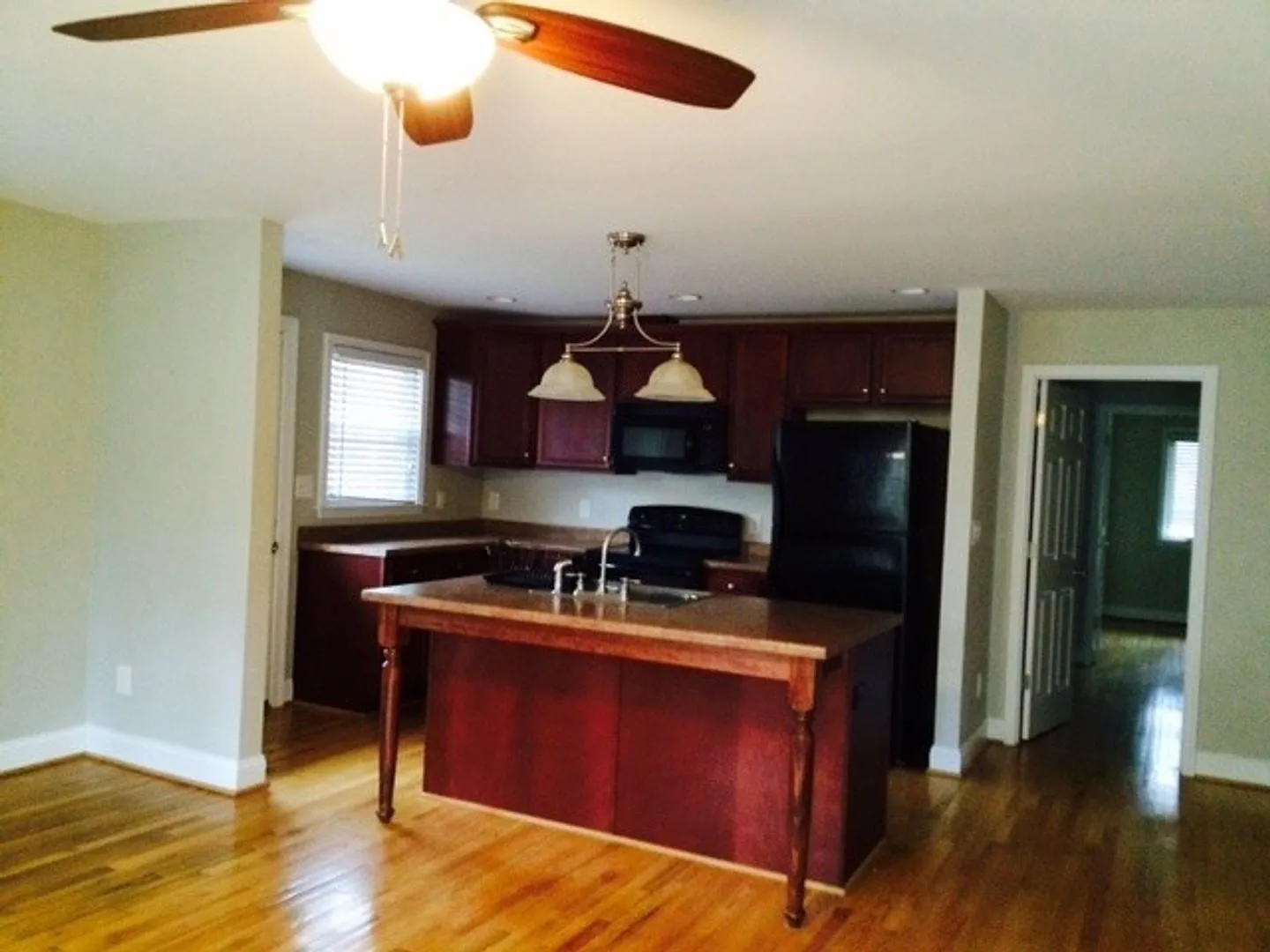 407 A Smith — Photo 3