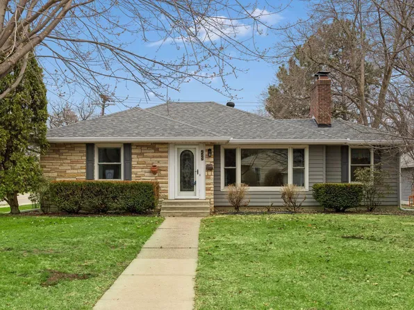 1914 Holton St, Falcon Heights, MN 55113