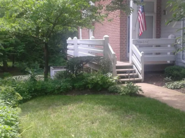 7594F Lakeside Village Dr, Falls Church, VA 22042