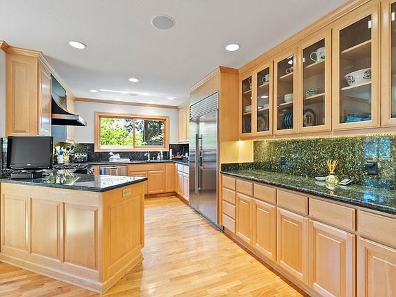 4th image of 18165 Los Gatos Saratoga Rd