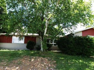 141 Maple Ave, Lehighton, PA 18235