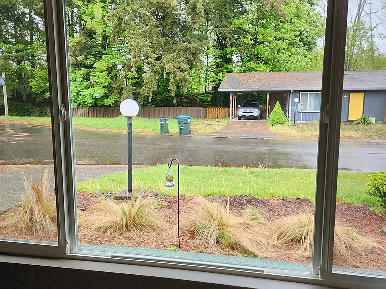 1418 Josephine Ct SE — Photo 2