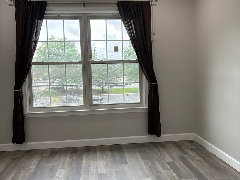 1331 Waterford Dr — Photo 6