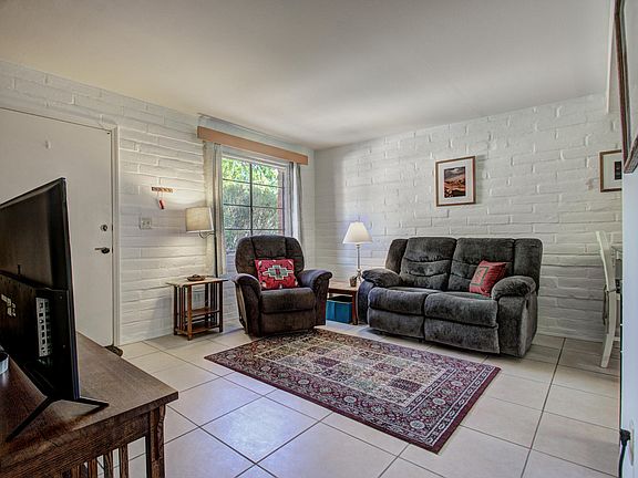 4th image of 135 S Paseo Tierra APT A