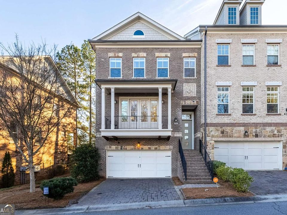 1st image of 823 Canterbury Overlook