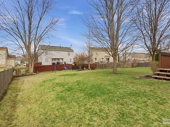 2nd image of 615 Searl St