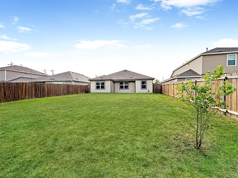 4351 W Vasquez Cir — Photo 14