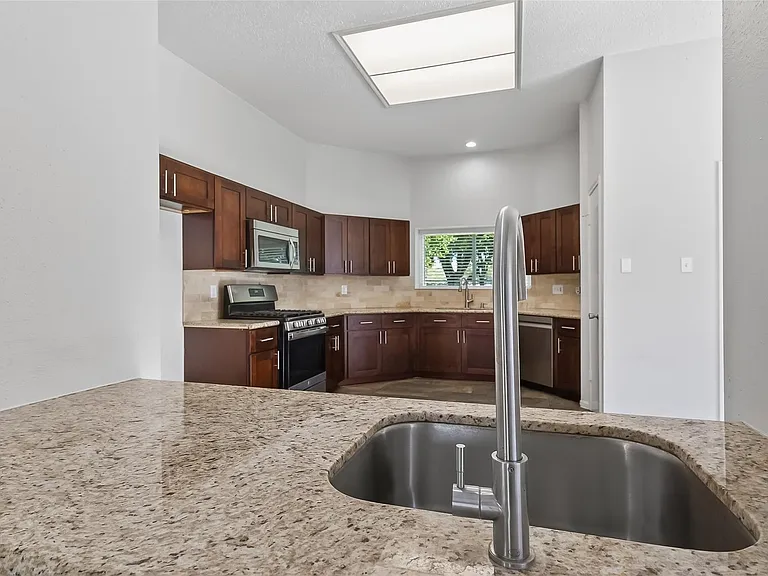 3126 Lakefield Way — Photo 8