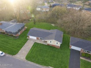 908 Westwood Dr, Jefferson City, MO 65109