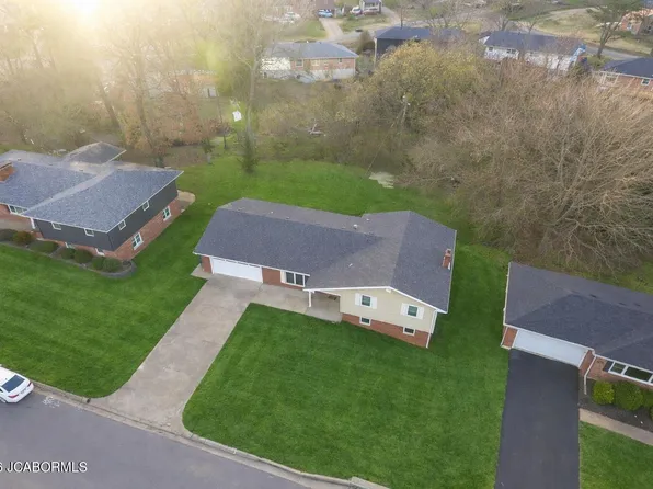 908 Westwood Dr, Jefferson City, MO 65109