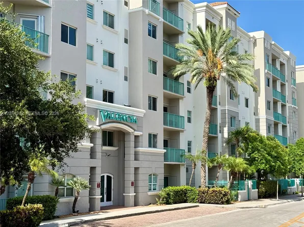 6001 SW 70th St APT 137, South Miami, FL 33143