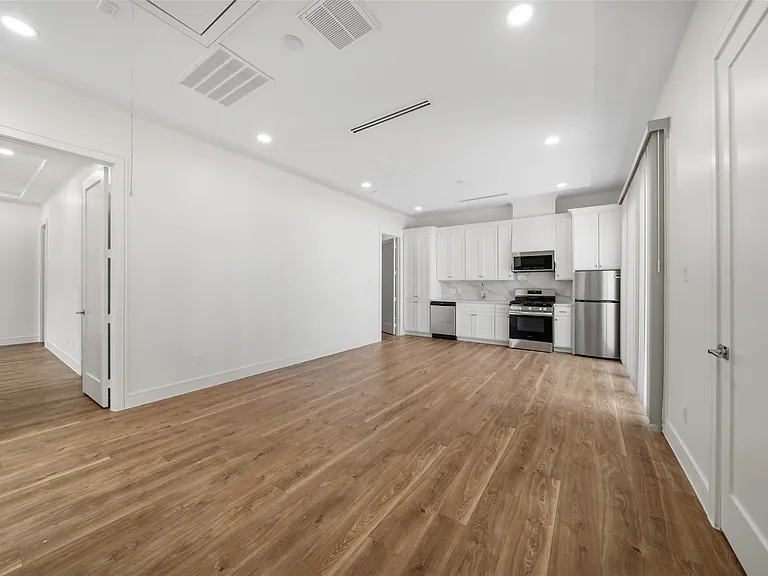 1839 Colquitt St — Photo 16