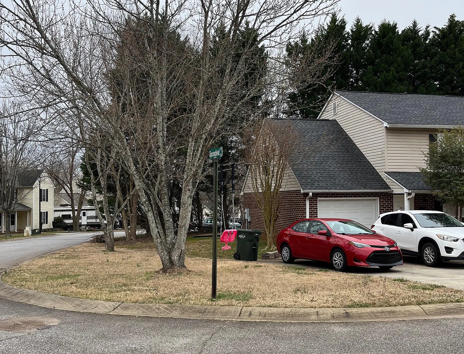 3 bed, 1130 sqft, $1,600 — Photo 3
