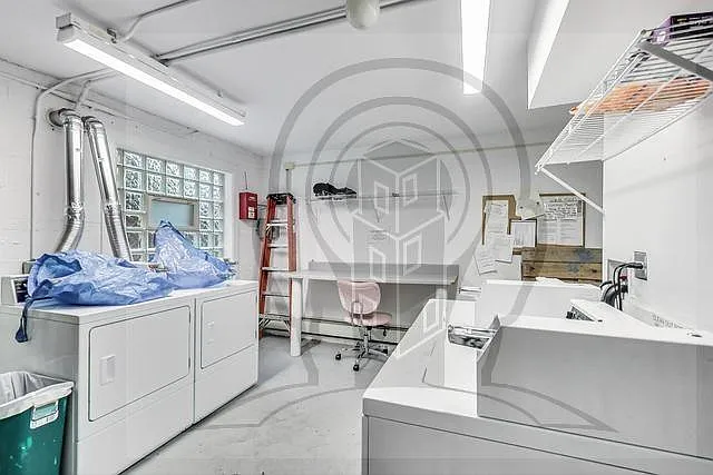 2 bed, 1.0 bath, $1,950 — Photo 3
